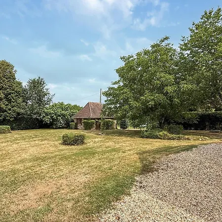 Charmante Maison Avec Piscine بيت للعطل *