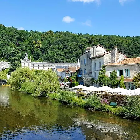 Charmante Maison Avec Piscine * Saint-Mesmin (Dordogne)